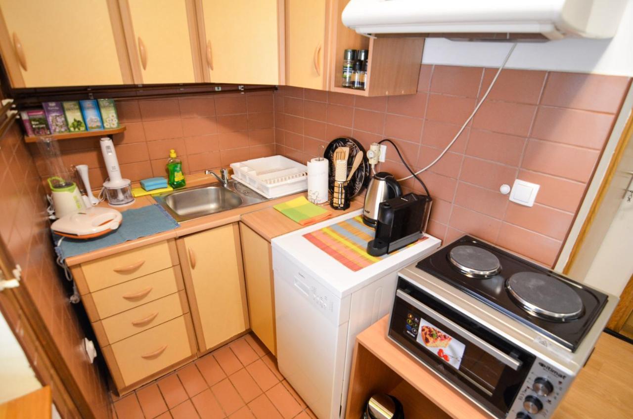 Blacksmith Apartment + Free Private Parking SJJ Buitenkant foto